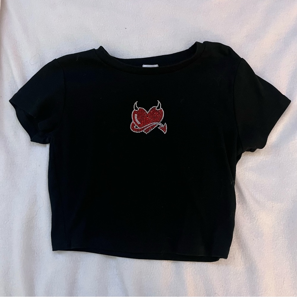 black garage crop top